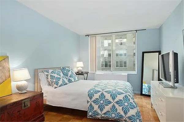 Rented by Keller Williams NYC | media 59