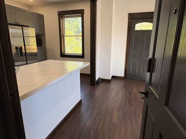 4225 7th Ave #4