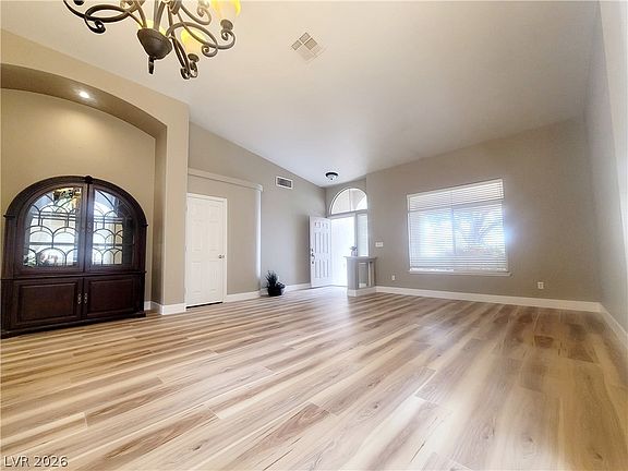 3rd image of 9429 Mountainair Ave