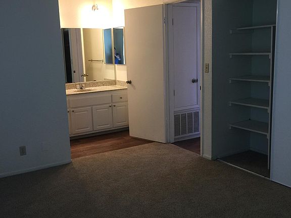 5th image of 2941 Linden Ln APT G