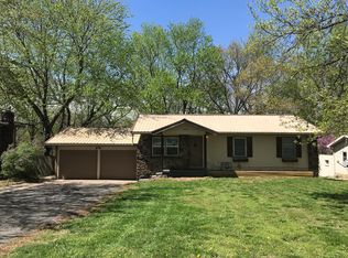 4739 S Roslyn Ave, Springfield, MO 65804