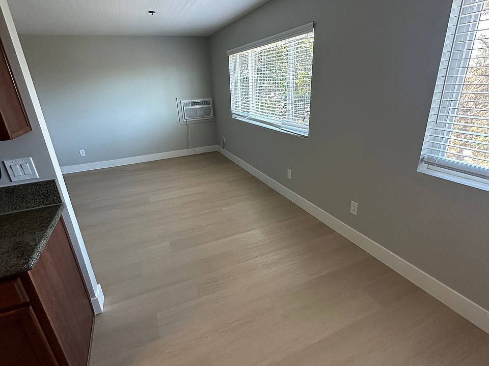 Living Room and Dinette Area Windows