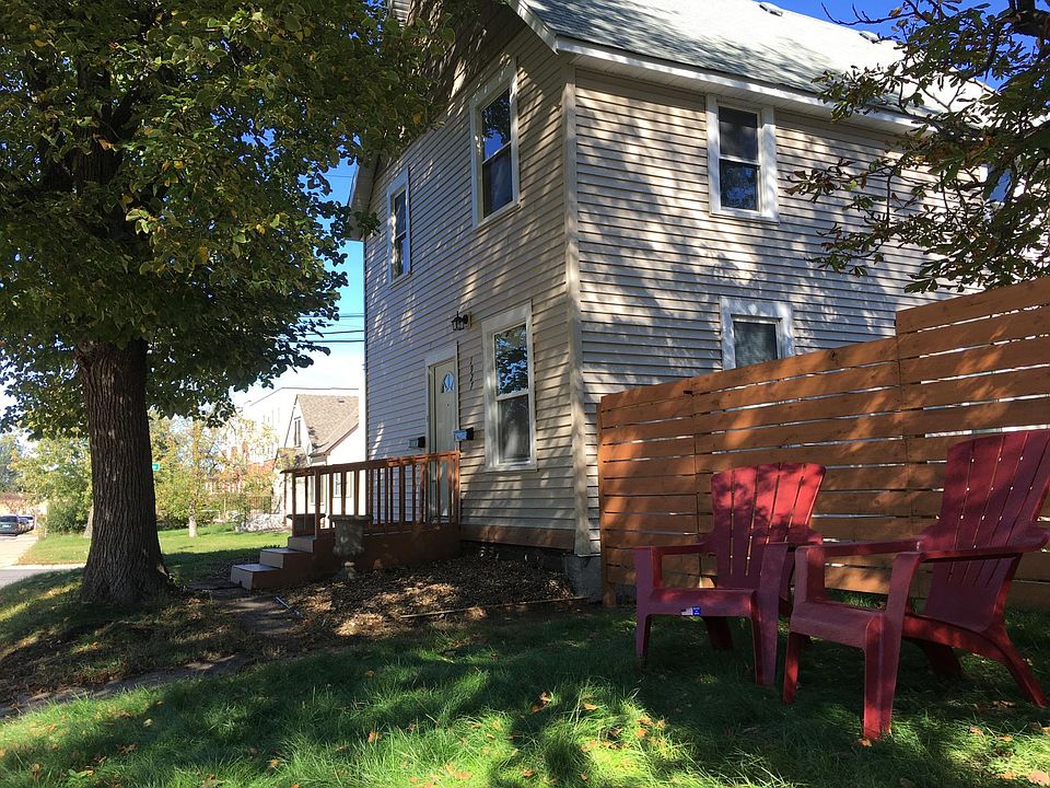 1st image of 1927 Washington St NE Unit 1