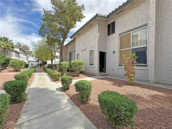 2471 Old Forge Ln APT 103, Winchester, NV 89121