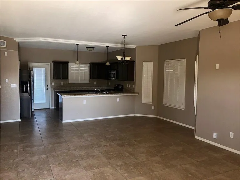 12917 Hueco Cave Dr — Photo 6