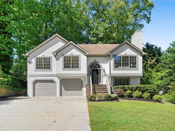 870 Long Branch Cir, Sugar Hill, GA 30518