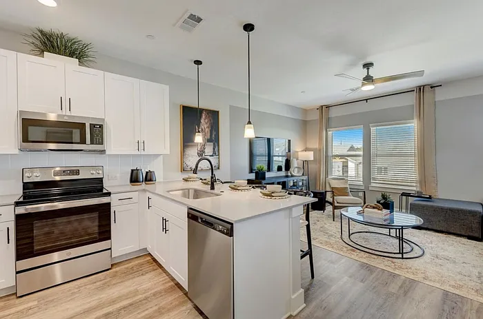 3600 Florentine Dr — Photo 9