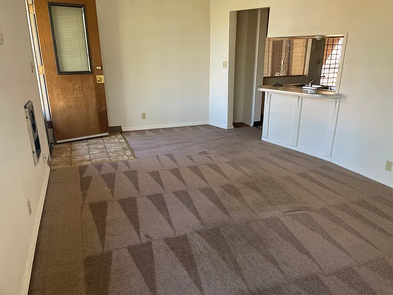 4203 S 3rd St — Photo 3