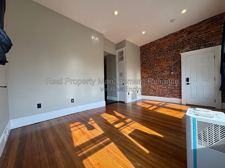 44 Pingree St #5 — Photo 4