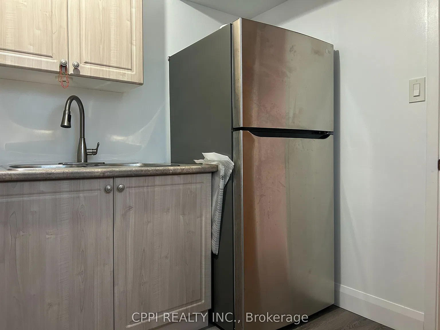 Studio, $1,350 — Photo 2