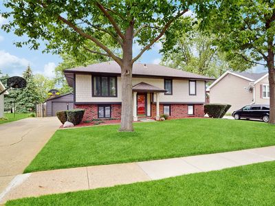 512 12th Ave NW, Altoona, IA, 50009