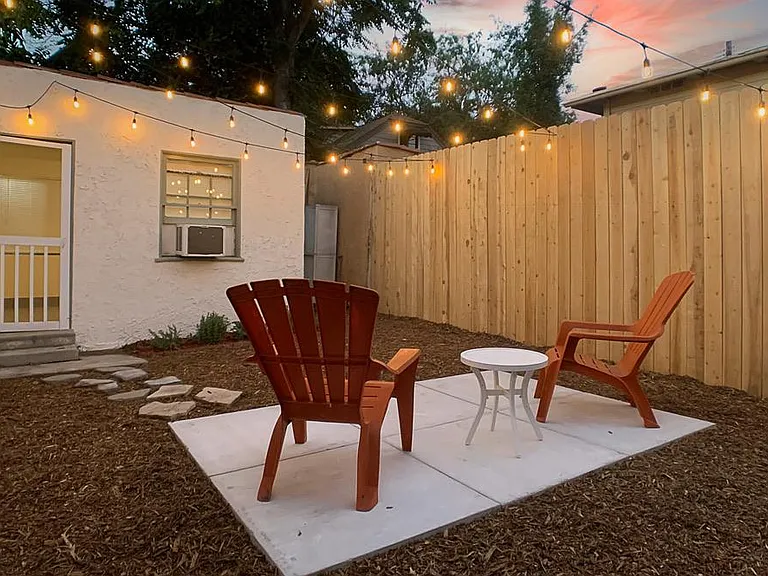 1127 Bell St — Photo 31