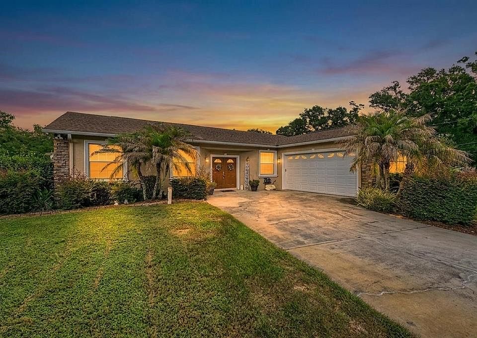 1st image of 2216 Pinecrest Dr