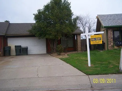 7627 Bogey Ct photo 1