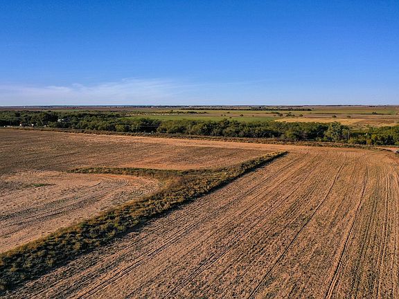 5th image of County Road 132