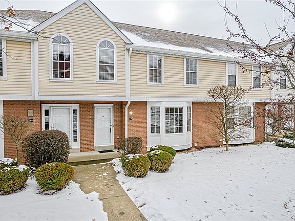 3rd image of 278 Newbury Dr