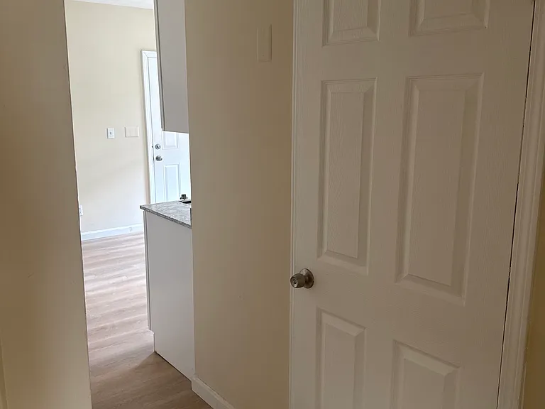 707 Douglas Ave #2 — Photo 5