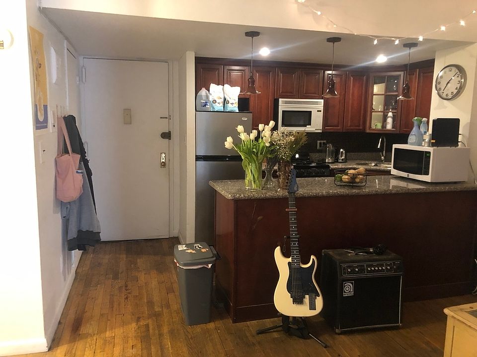 1st image of 160 Bleecker St APT 4HE