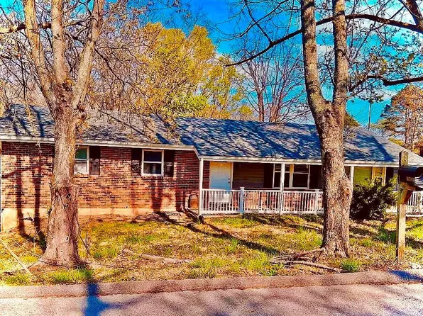 3850 Gail Dr, Imperial, MO 63052