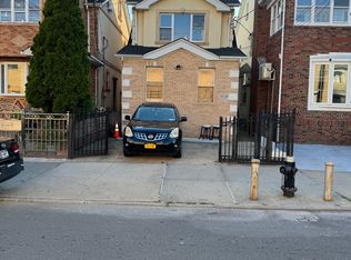 54-03 69th Ln #2, Maspeth, NY 11378