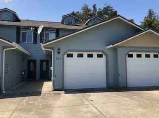 983 Jasper Ln, Florence, OR 97439