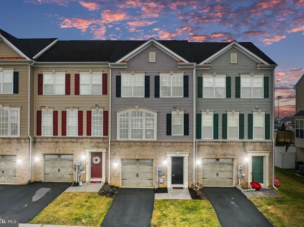 15 Union Ridge Dr, Charles Town, WV 25414