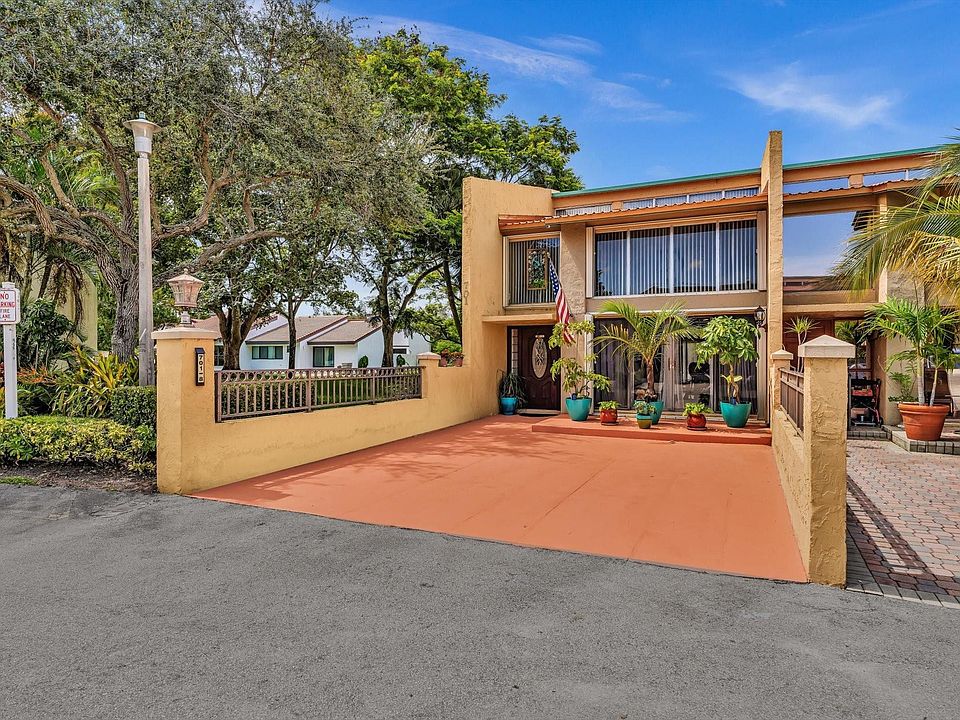 1st image of 701 E Coco Plum Circle #8