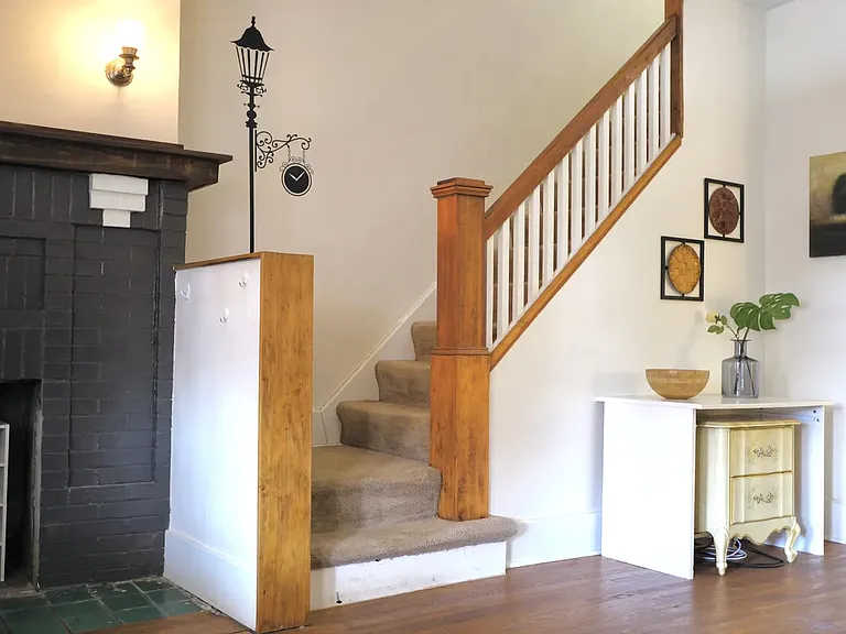 1041 Mirror St — Photo 24