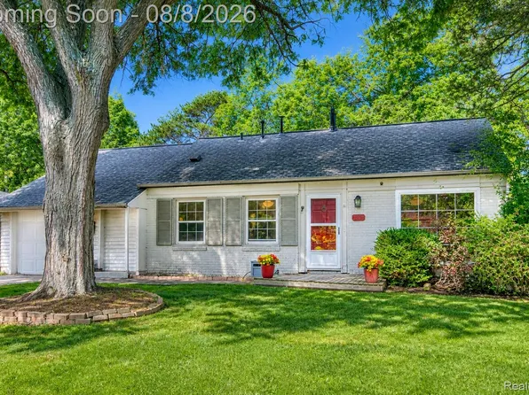 1105 Hasper Dr, Ann Arbor, MI 48103