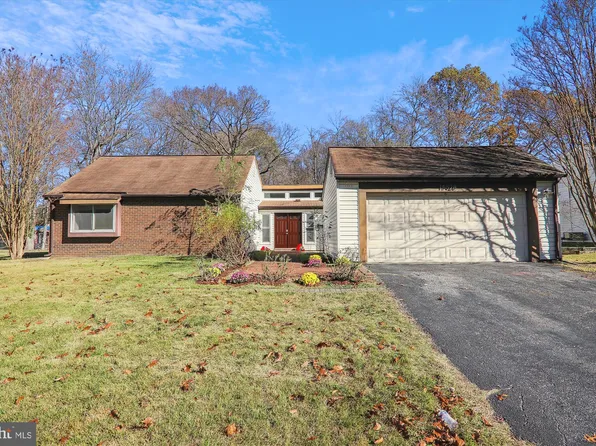 15528 Peach Walker Dr, Bowie, MD 20716