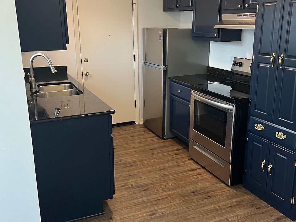 1st image of 439 Prairie Ave #1N