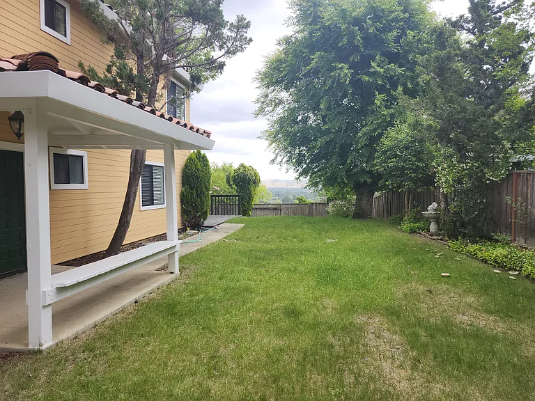 2542 Mockingbird Hill Rd — Photo 3