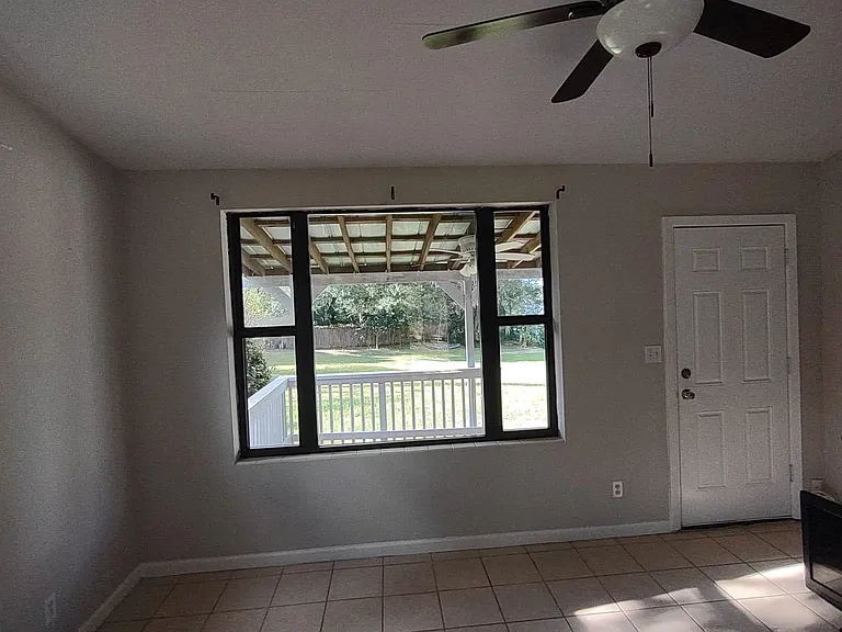 2133 University Blvd S — Photo 13