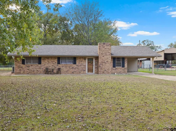 229 County Road 3215, Mount Pleasant, TX 75455