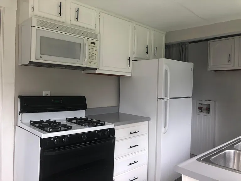 708 Inverness Ave — Photo 13