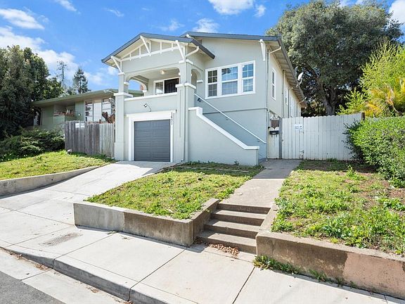 2nd image of 1631 Sacramento Street