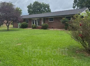 61 Rains Ave SE, Rainsville, AL 35986