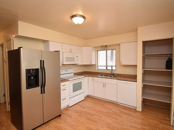 4th image of 4279 S 1350 E Unit B