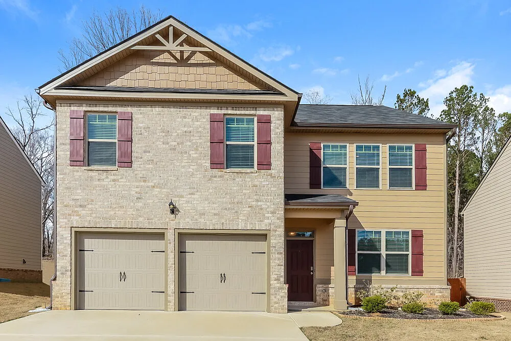 5 bed, 3.0 bath, 2592 sqft, $2,500 — Photo 1