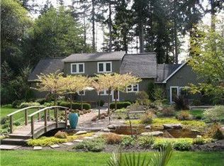 10149 NE Roberts Rd, Bainbridge Island, WA 98110