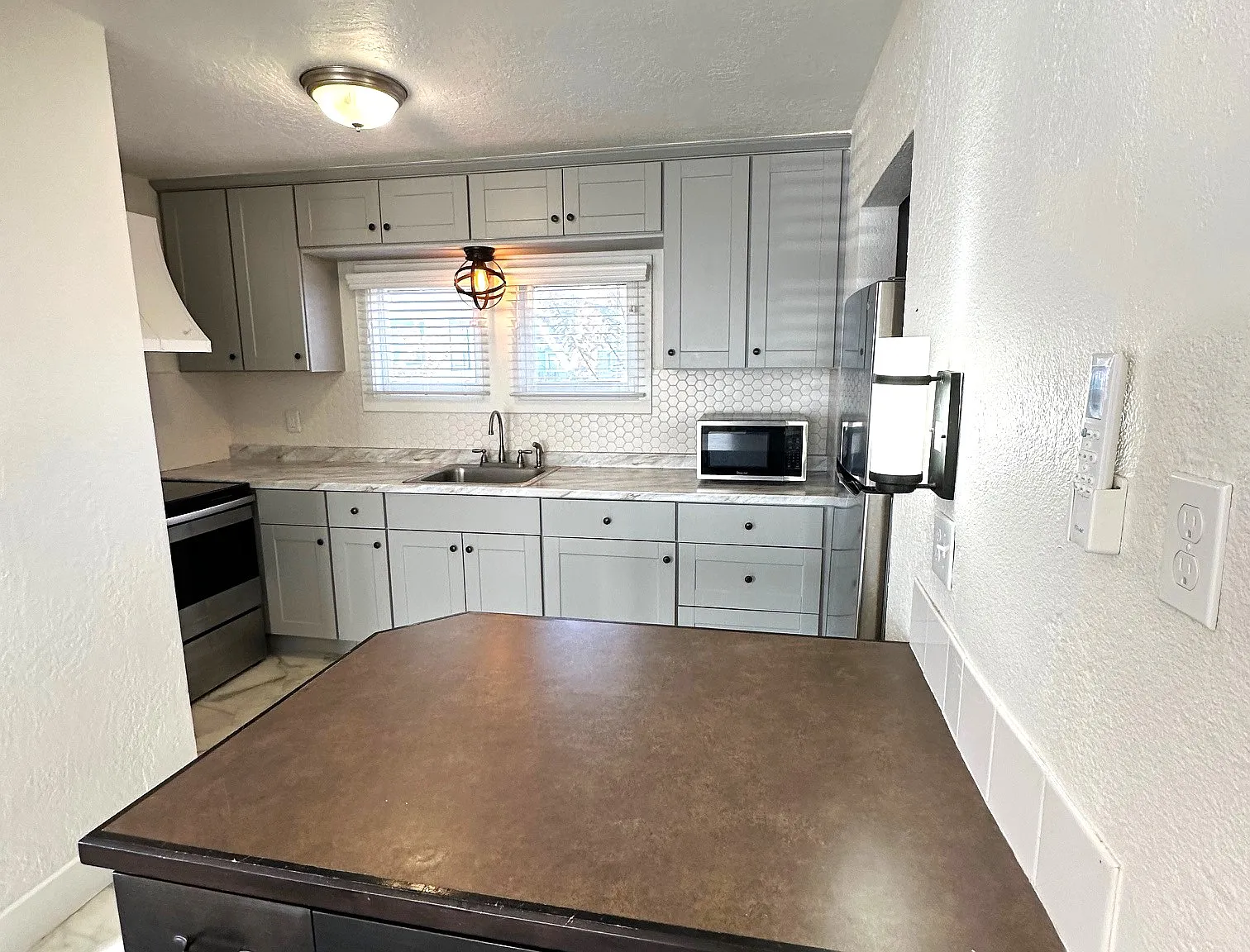 1521 Blaine Street - 3 — Photo 4