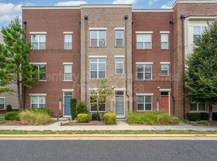 42658 Alicia Ter, Ashburn, VA 20148