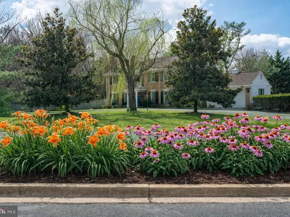 14900 Westbury Rd, Rockville, MD 20853