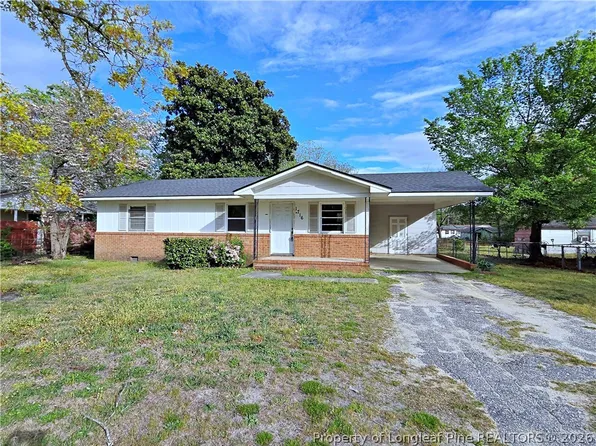 1716 Shaw Rd, Fayetteville, NC 28311