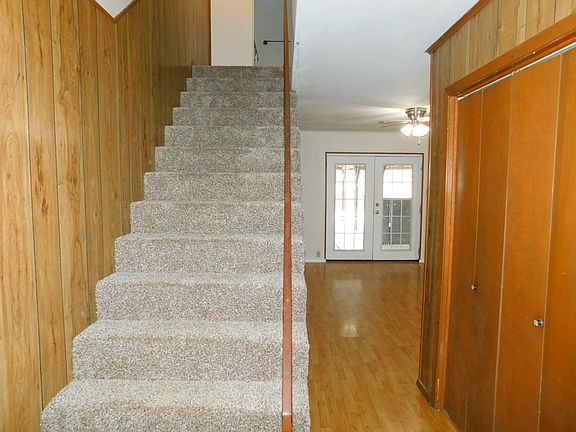 3rd image of 2406-2408 Bernard St #2406