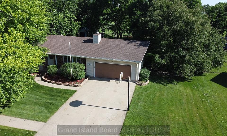 1st image of 4022 W Greenwood Dr