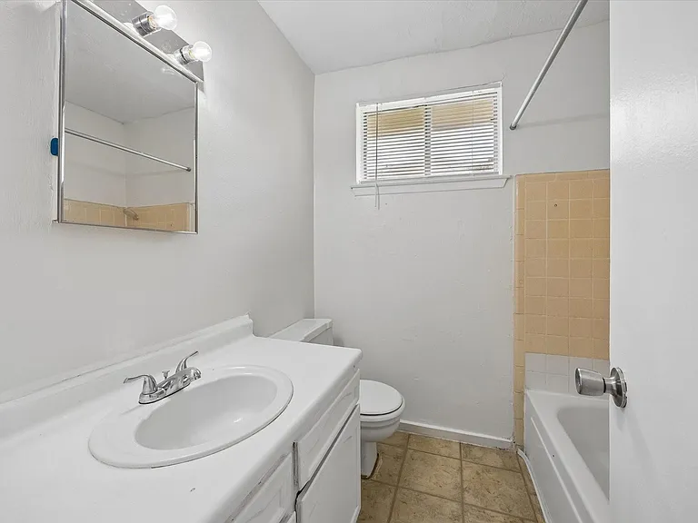 12639 Chiswick Rd — Photo 11