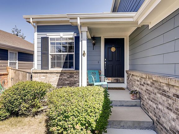 3rd image of 2215 Lupine Pl