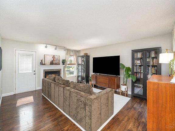 4th image of 6340 Ravena Dr