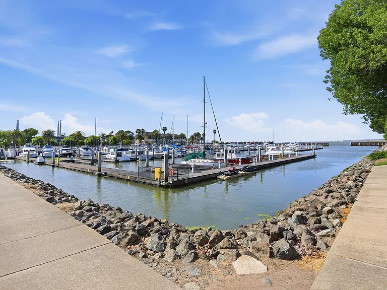 145 Shoreline Dr — Photo 34